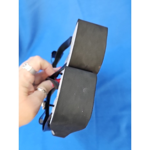 Brighton Bowie Flip Flops Sandals BIG BOW RHINESTONE‎ Wedge Blingy Sz 9/9.5 - Picture 4 of 9